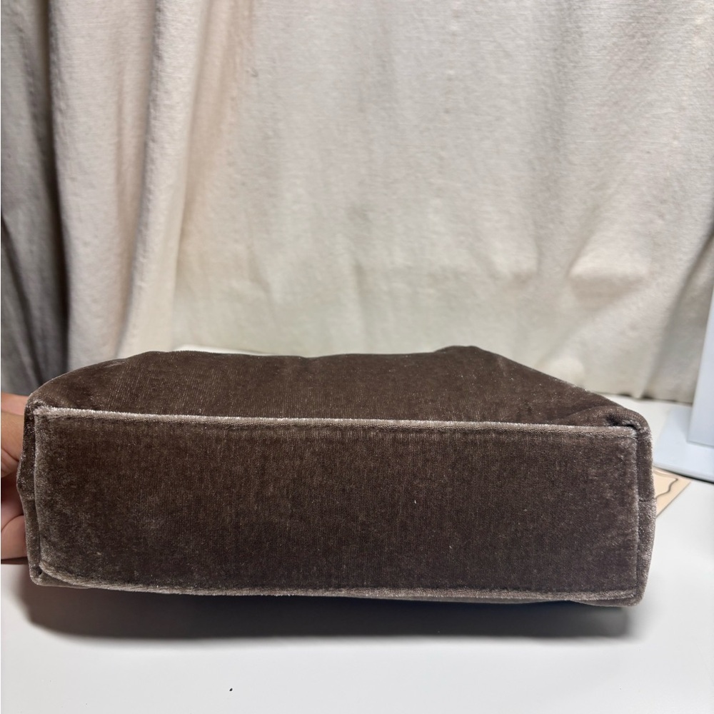 Gianni Bini x Lilly Sisto Virginia Velvet Clutch Crossbody Bag In Taupe - Picture 8 of 12